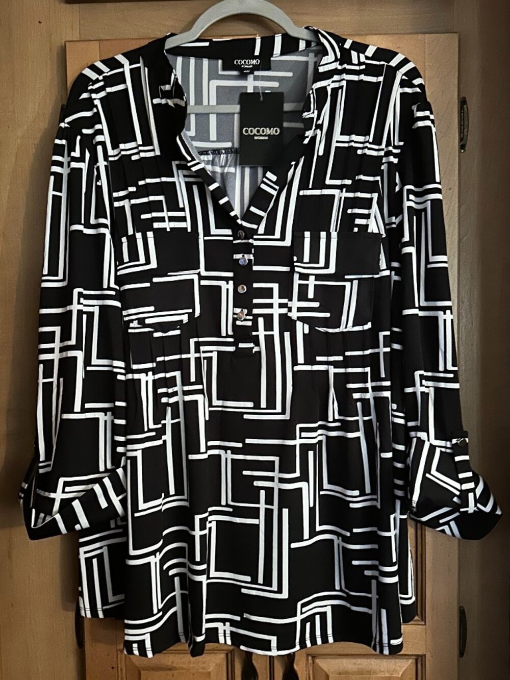 NWT Plus Size Cocomo Abstract Top 3X